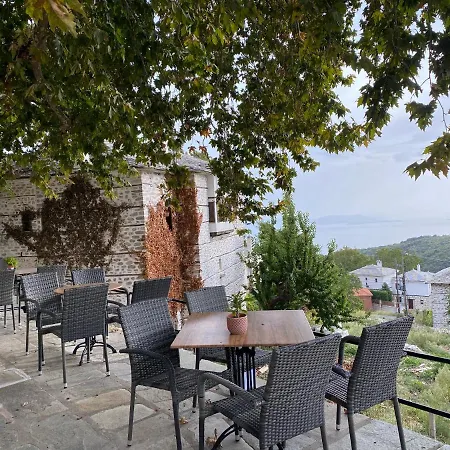 Hotel Alatinos Pinakátai