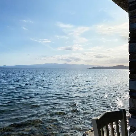 Alatinos Hotel