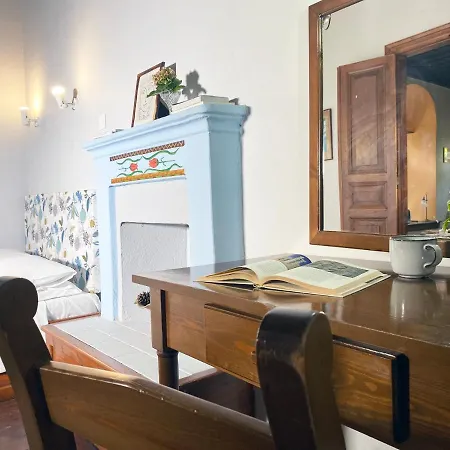 Alatinos Hotel Pinakátai