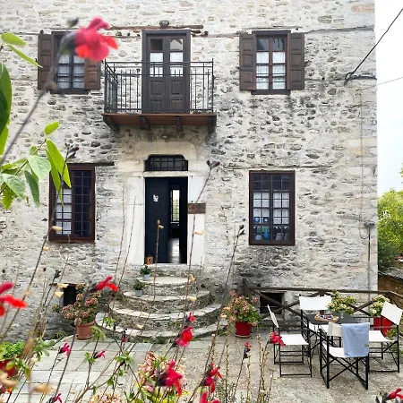 Alatinos Hotel