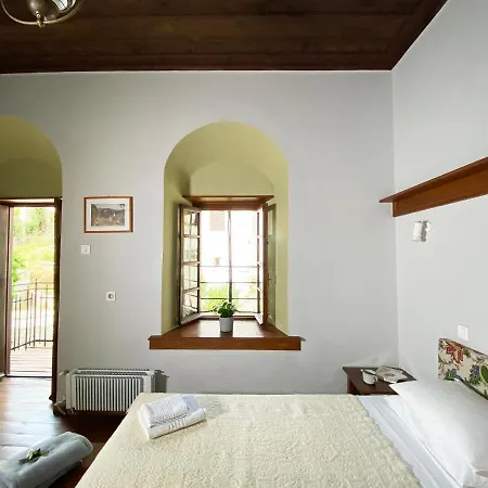 Alatinos Hotel 3*